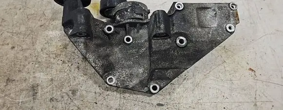 Ford Mondeo MK IV Generator/alternator bracket 7G9Q10K018AA 9662533080 30777382