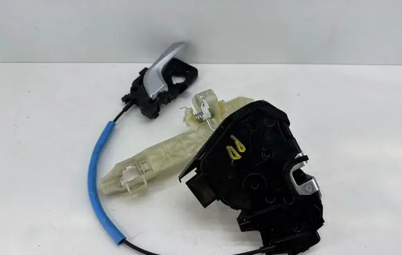 KIA Rio Front door lock 81320H8050