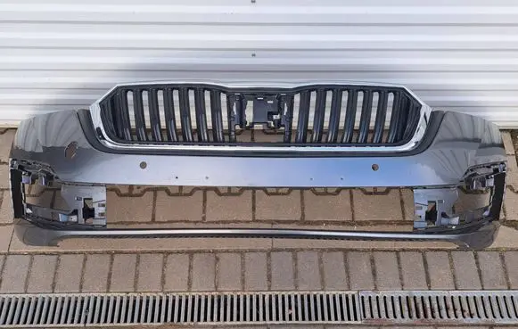 Skoda Octavia Mk4 Front bumper 5E3807221