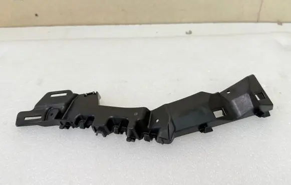 Headlight/headlamp mounting bracket