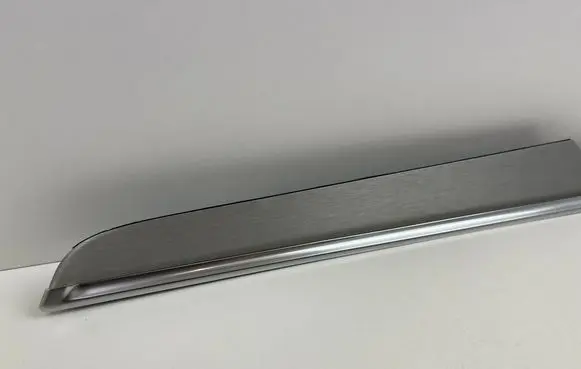 Porsche Macan (95B) Front door trim bar 95B867409D 95B867409 95B867062D