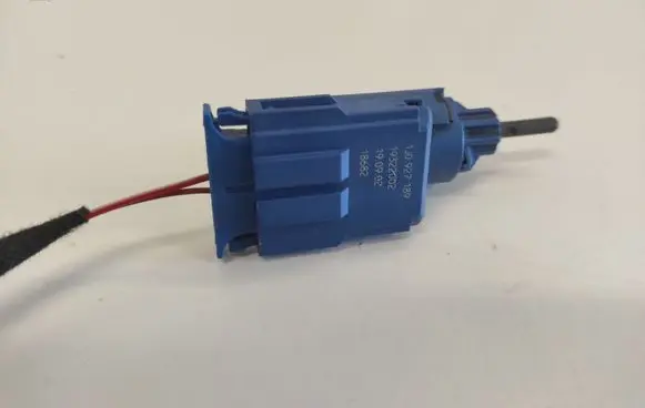 Clutch pedal sensor