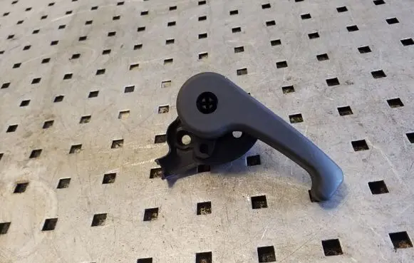KIA Sportage Engine bonnet (hood) release handle
