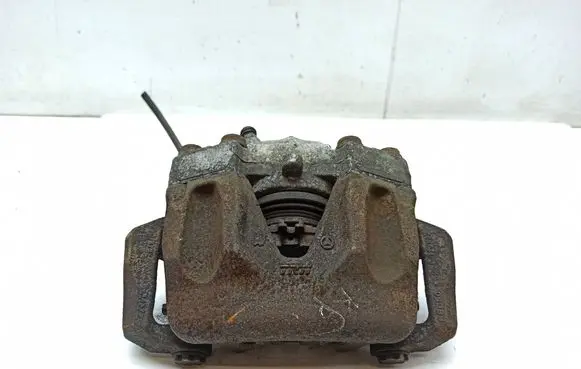 Mercedes-Benz E W212 Front brake caliper 5443C