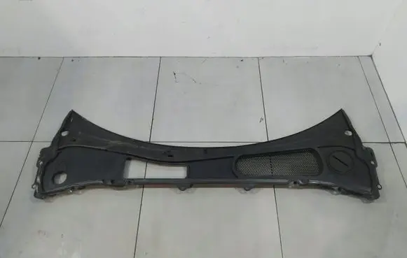 Volvo S90, V90 Wiper trim 31402275