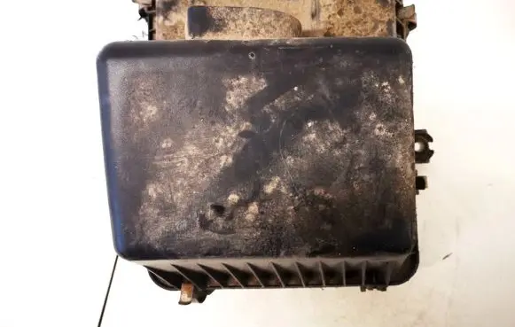 KIA Sorento Air filter box 281103e200 28110-3e200