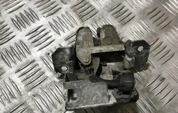 Mercedes-Benz Vaneo W414 Tailgate/trunk/boot lock/catch/latch