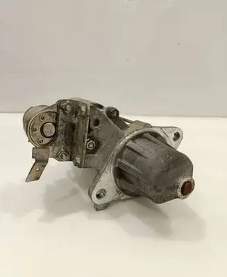 Subaru Impreza IV Starter motor 23300AA700 4280008410