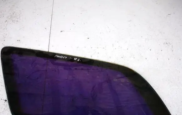 Ford Mondeo MK II Rear side window