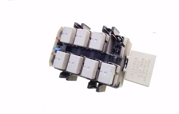 Subaru Forester SH Fuse module 86111AG000 066505480