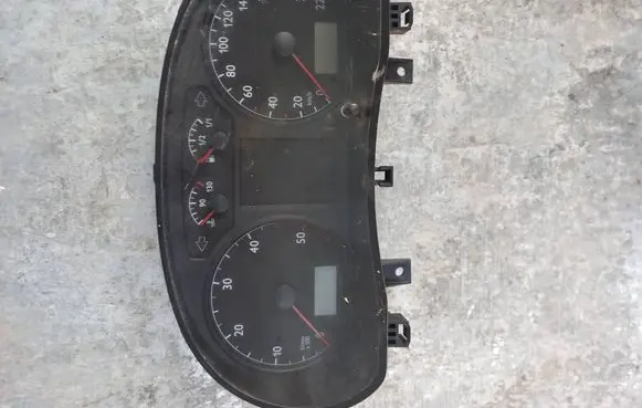 Volkswagen Polo Speedometer (instrument cluster) 6Q0920800M 110080124015