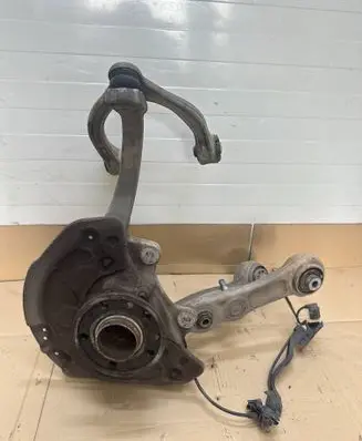 Mercedes-Benz C W205 Front wheel hub spindle knuckle 2052100