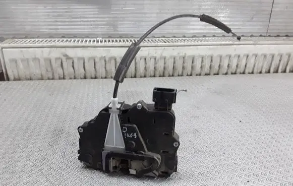 Fiat Grande Punto Front door lock 51797562