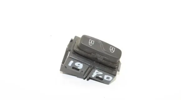 Volvo V70 Central locking switch button 31318988