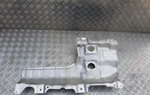 Nissan Qashqai J12 Exhaust heat shield