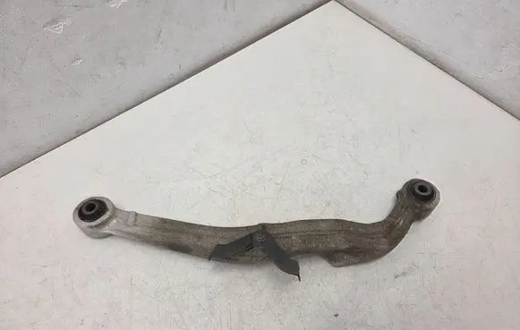 Nissan X-Trail T32 Rear upper control arm/wishbone 