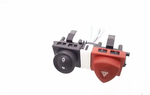 Renault Megane II Hazard light switch 8200095493 8200109723 8200107808