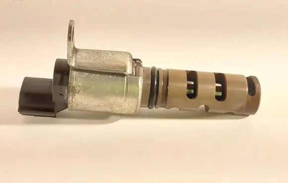 Toyota Prius (XW30) Valve oil control 501021 337010