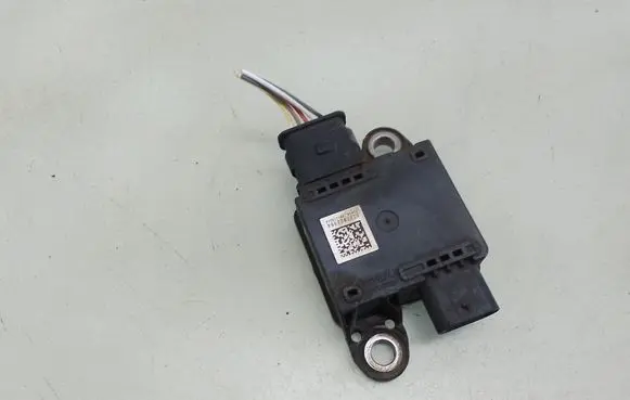 Volkswagen Transporter - Caravelle T6 Lambda probe sensor 04L906261B
