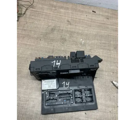 Mercedes-Benz E W211 Fuse module A2115457701