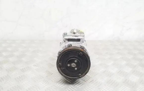 Volkswagen PASSAT B6 Air conditioning (A/C) compressor (pump) 89020