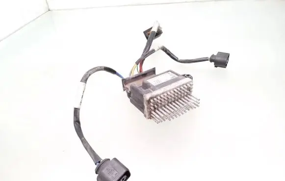 Coolant fan relay