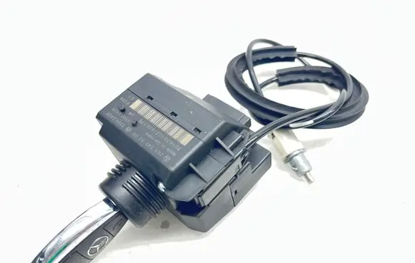 Mercedes-Benz E W211 Ignition lock 2095453308
