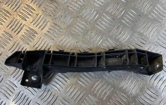 Subaru Forester SH Fender mounting bracket