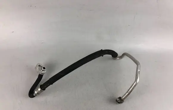 Volkswagen Golf VIII Air conditioning (A/C) pipe/hose 5Q0816721E