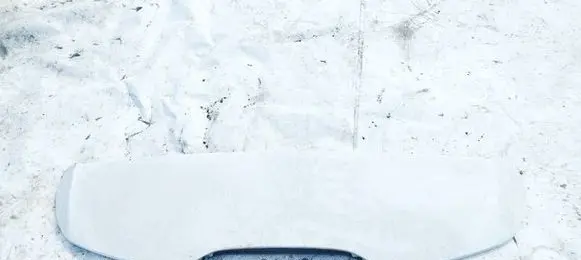 Tailgate/trunk spoiler