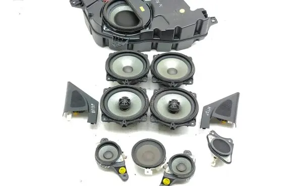 Hyundai Santa Fe Audio system kit 963802W100 963302W100