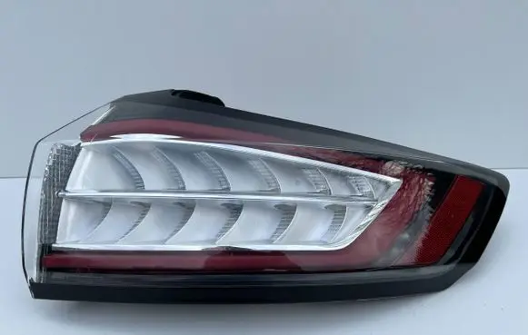 Ford Edge II Rear/tail lights HT4B13404DH