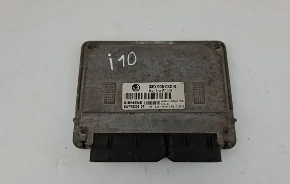 Skoda Fabia Mk1 (6Y) Engine control unit/module ECU 03D906032R 5WP4023607