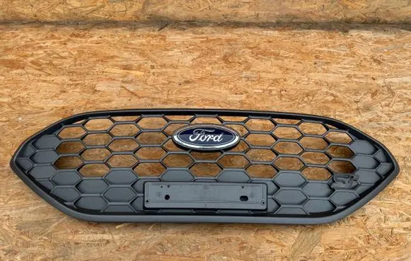 Ford Focus Front bumper upper radiator grill NX7B8200S NX7B8200R