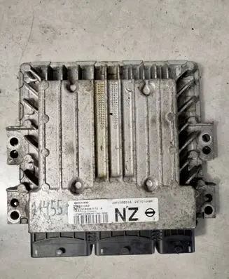 Nissan Qashqai Engine control unit/module 23710BB31A S180067173A