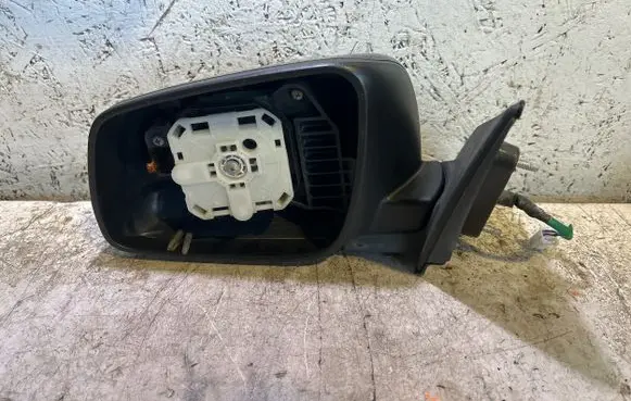 Front door electric wing mirror