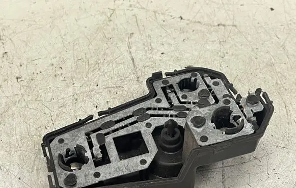 Volkswagen Sharan Tail light bulb cover holder 7m0945258a