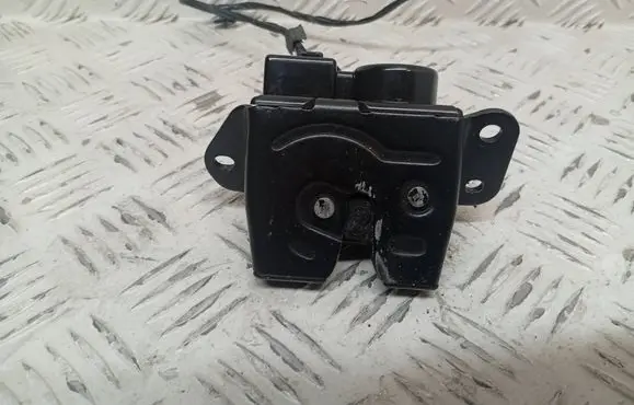 KIA Carens II Tailgate/trunk/boot lock/catch/latch