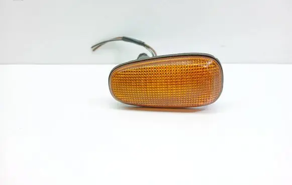 Opel Astra G Front fender indicator light 90560403