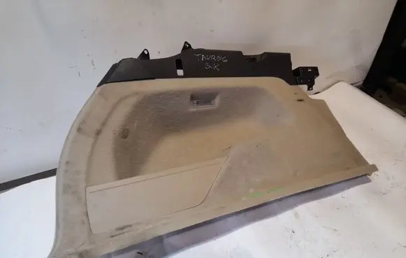 Volkswagen Touareg II Trunk/boot side trim panel 7P6863819