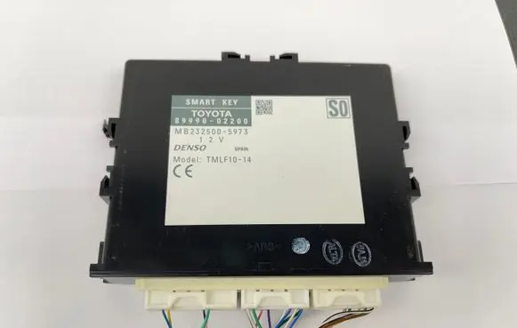 Toyota Auris E180 Keyless (KESSY) go control unit/module 8999002200