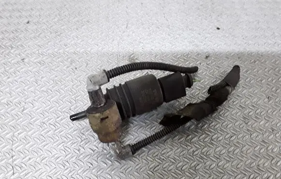 Skoda Fabia Mk2 (5J) Windscreen/windshield washer pump 1K6955651