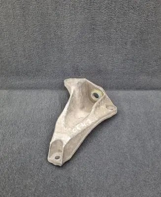 Audi A6 S6 C5 4B Gearbox mounting bracket 4B3399114C