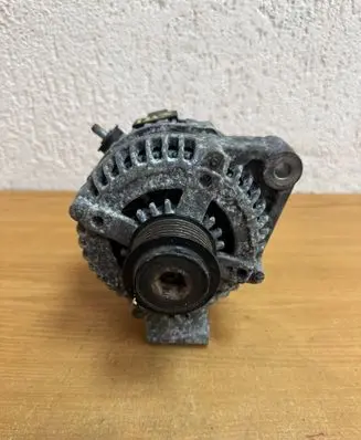 Land Rover Discovery Sport Generator/alternator AH2210300AB