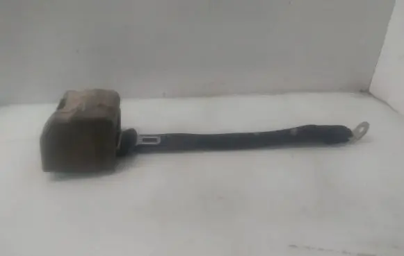 Audi A3 S3 8P Rear seatbelt 33040488
