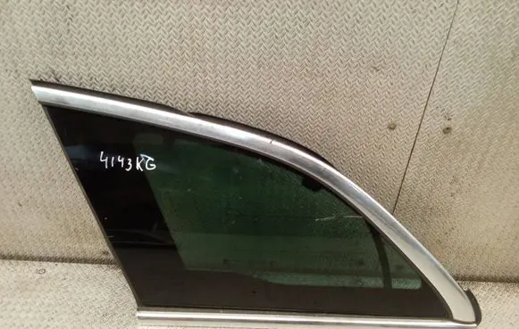 Opel Insignia A Rear side window