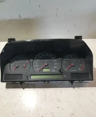 Volvo C70 Speedometer (instrument cluster) 9472519 69294200t 9451530