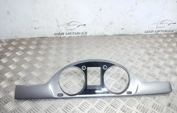Volkswagen PASSAT B7 Dashboard trim 3AC858366D