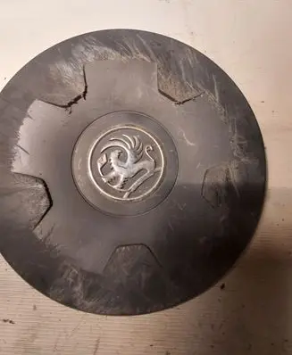 Opel Vivaro R16 wheel hub/cap/trim 8200069017