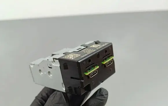 Polestar 2 USB control unit P31682678